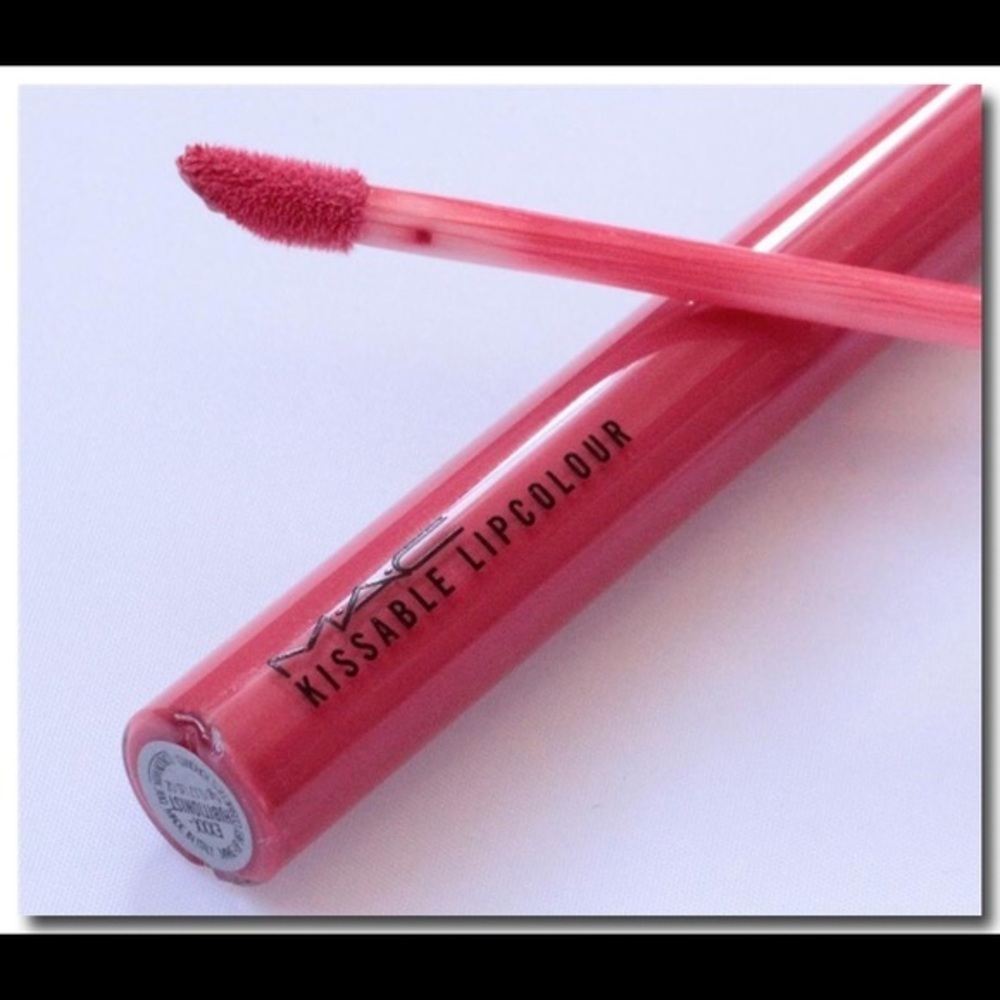 Authentic MAC Lip color EXXX-HIBITIONIST